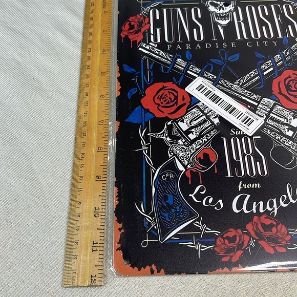 Vintage Vibe NWT Guns N' Roses Tin Metal Sign Paradise City 1985 Los Angeles - Picture 4 of 6